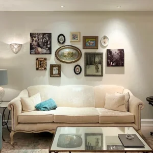 Picture Hanging 56